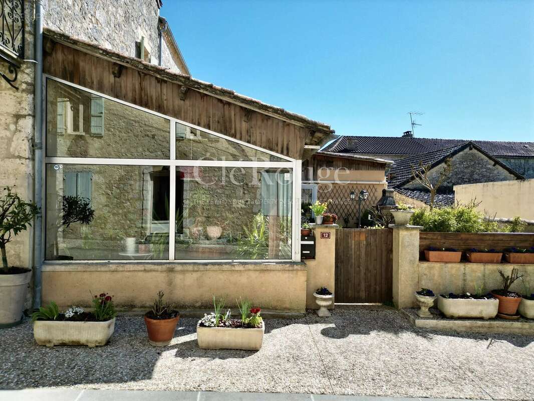 Maison à ISSIGEAC