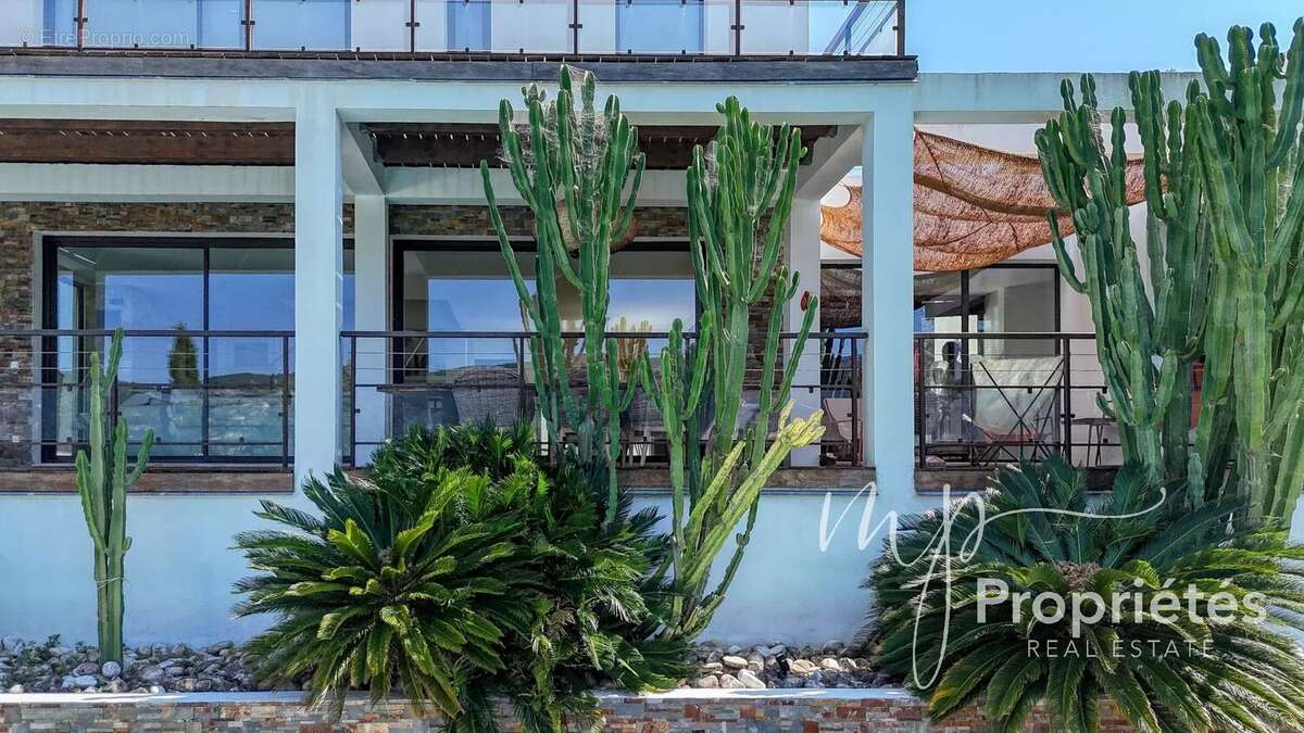 Maison à CAVALAIRE-SUR-MER