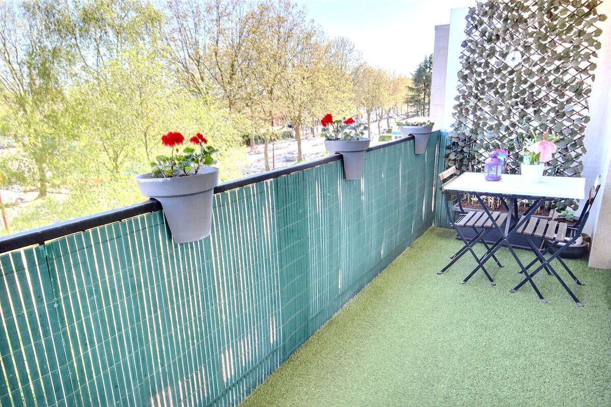 Appartement à FRESNES