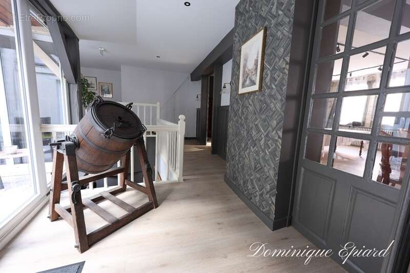 Commerce à CHATELLERAULT