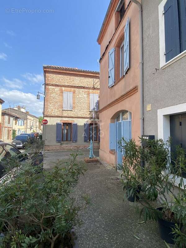 Maison à BUZET-SUR-TARN