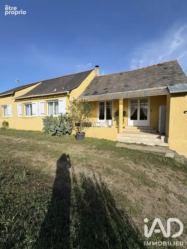Photo 1 - Maison à MONTRELAIS
