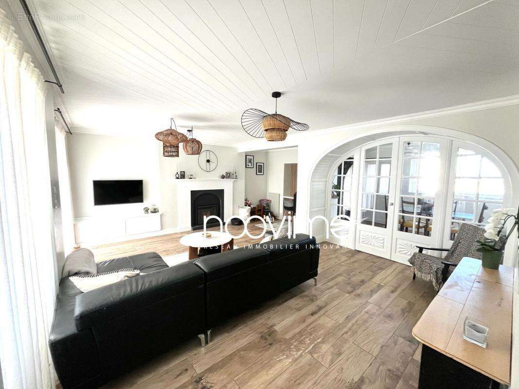 Maison à SAINT-JULIEN-DE-CONCELLES