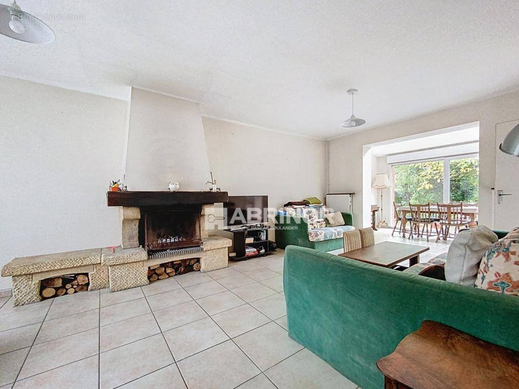 Maison à NEUVILLE-EN-FERRAIN