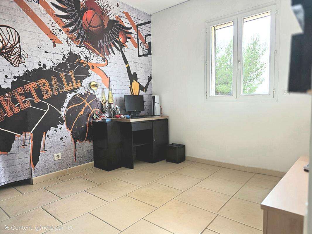 Maison à BORMES-LES-MIMOSAS