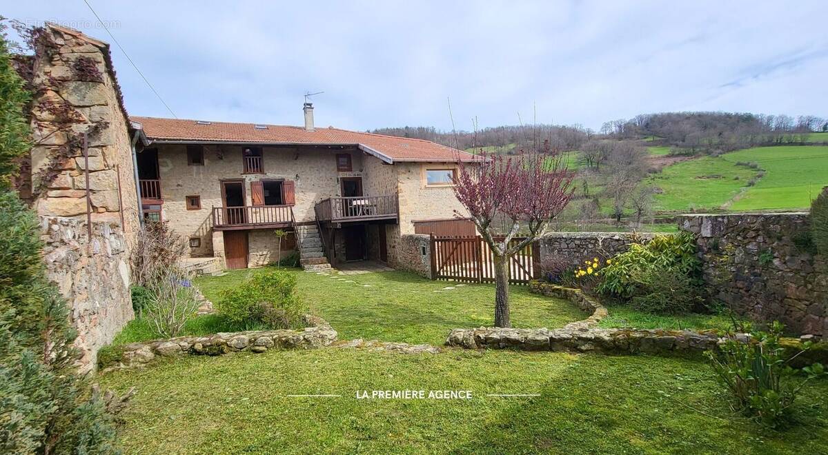 Maison à VILLECHENEVE