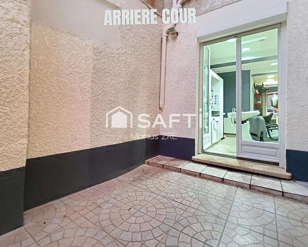 Photo 2 - Commerce à CLERMONT