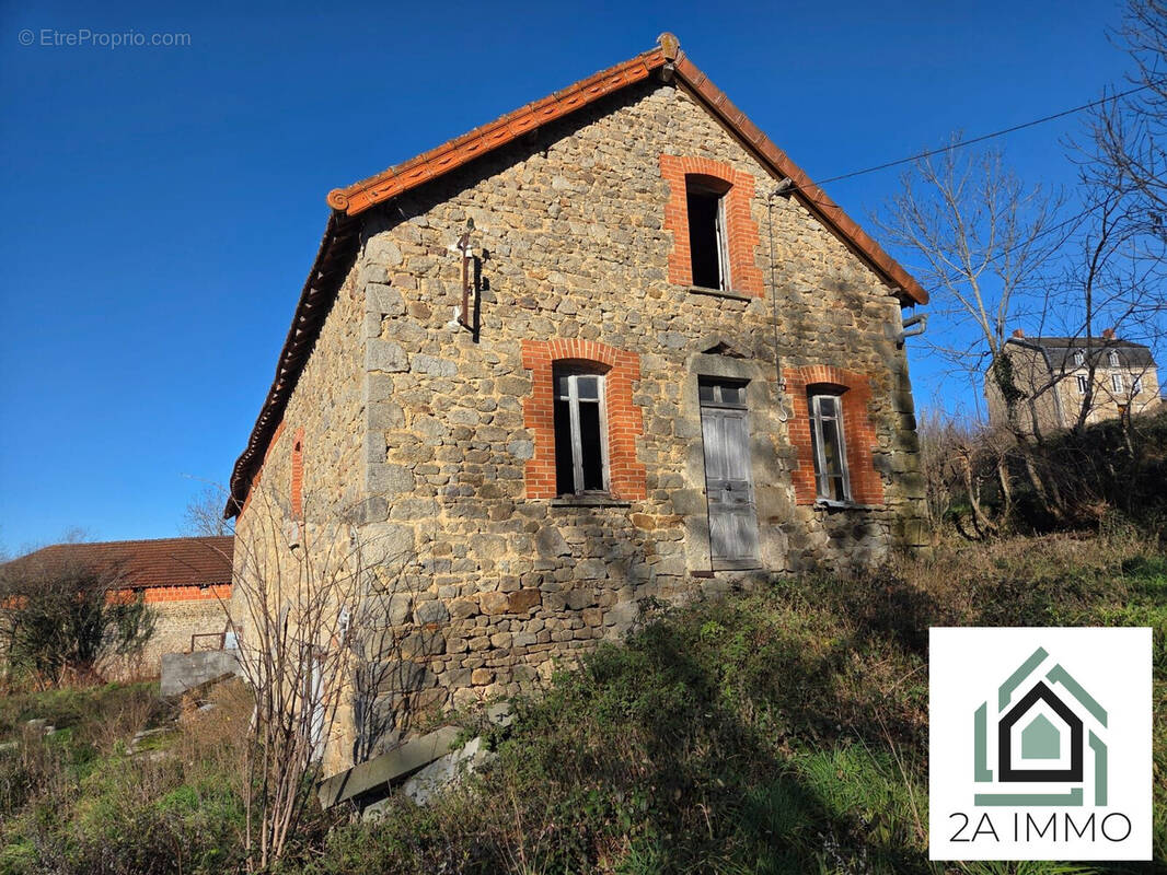 Maison à CHARRON