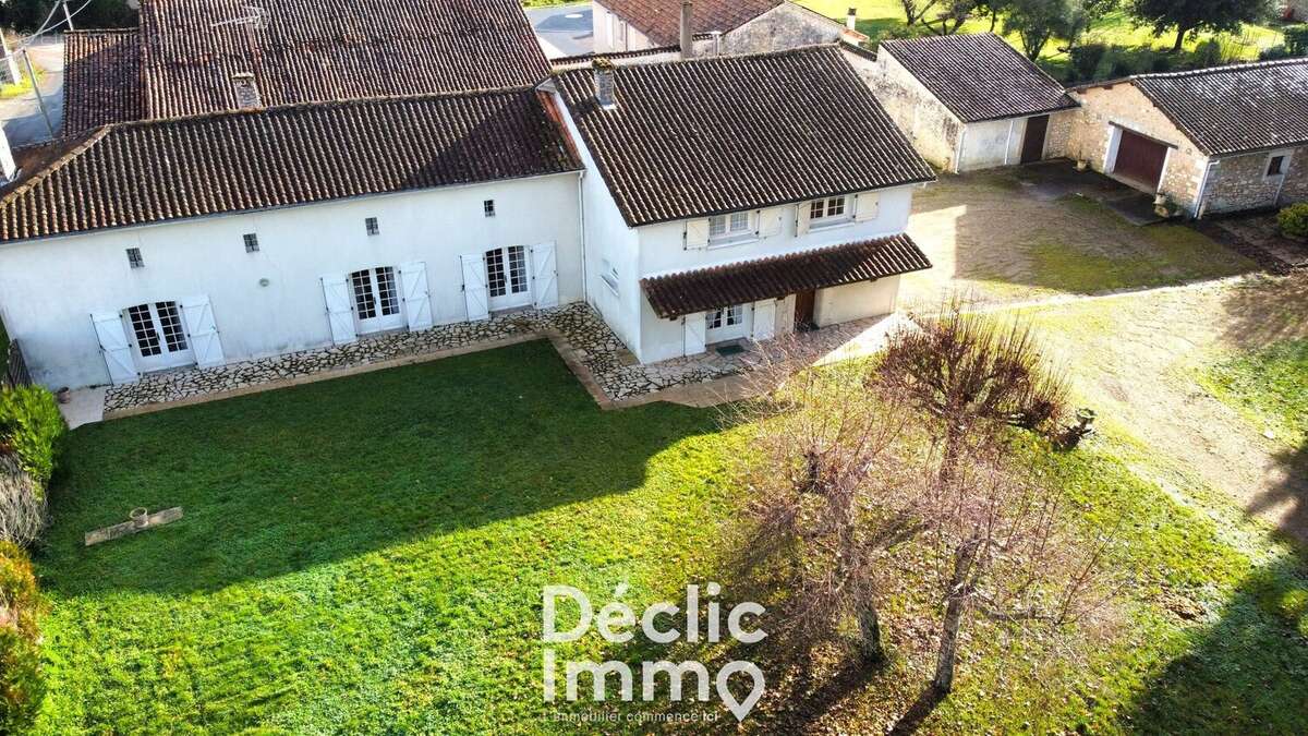 Maison à LA ROCHEFOUCAULD