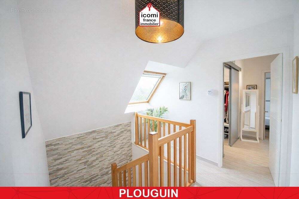 Maison à PLOUGUIN