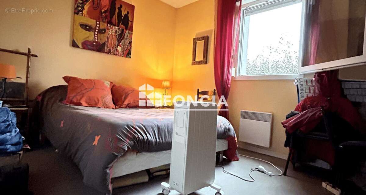 Appartement à PUJOLS