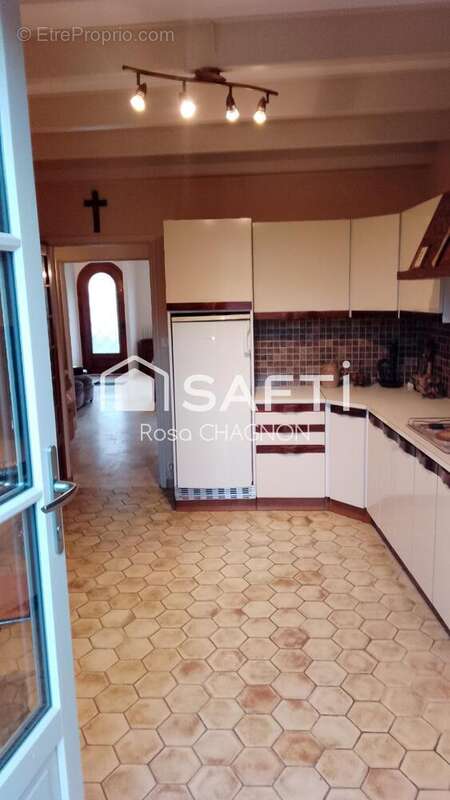 Maison 91 m² à Vouvant  - photo 4