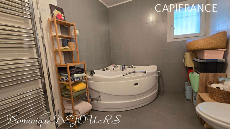 Maison à SAINT-FORTUNAT-SUR-EYRIEUX