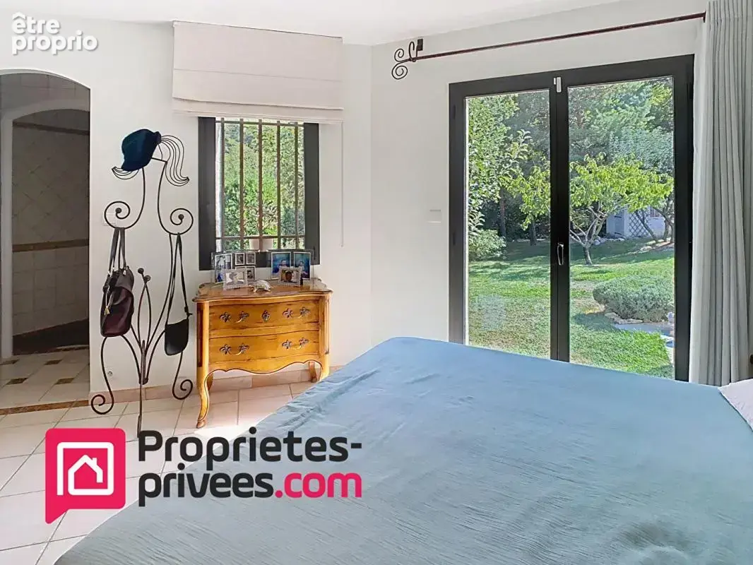 Maison Plan D Aups Sainte Baume 5 pièce(s) 197m² - photo 12