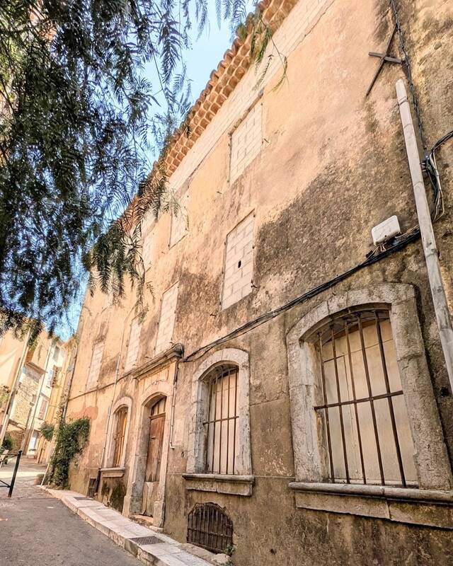 Maison à COLLOBRIERES
