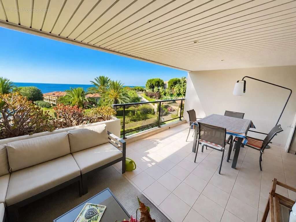 3 piéces Vue mer panoramique – Résidence de grand standing avec piscine, tennis et gardien - photo 2