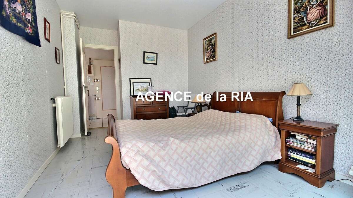 APPARTEMENT T3 - dernier étage - A deux pas du port - photo 7