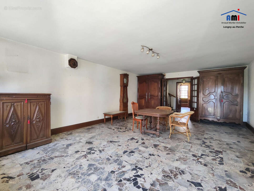 Maison à LONGNY-AU-PERCHE