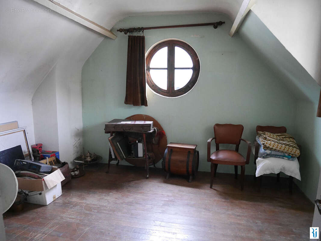 Maison à SAINT-PIERRE-DE-VARENGEVILLE