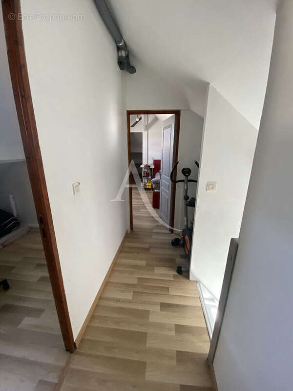 Maison Drancy 4 pièce(s) 80.73 m2 (105m2 au sol) en copropriété avec 100m2 terrain environ - photo 11