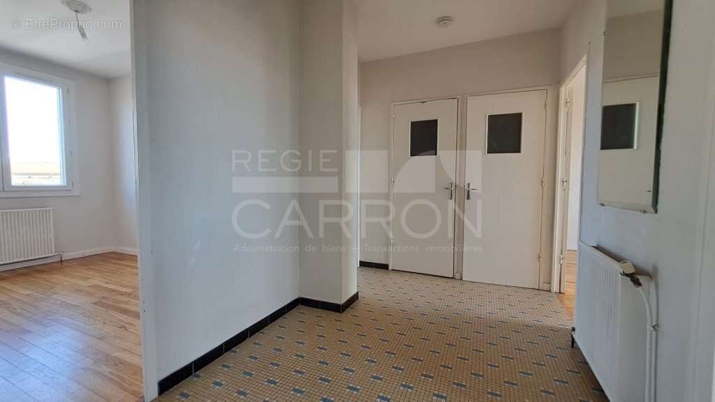 Lyon 7 – appartement t3 de 70 m² en dernier étage avec vue dégagée - photo 3