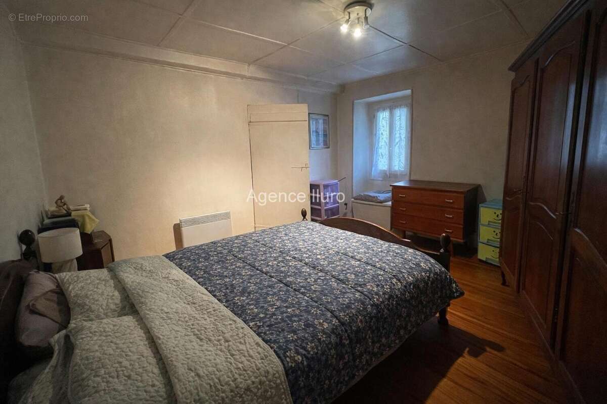 chambre - Maison à OLORON-SAINTE-MARIE