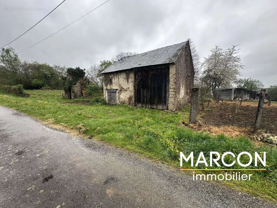 Maison à SAINT-LEGER-BRIDEREIX