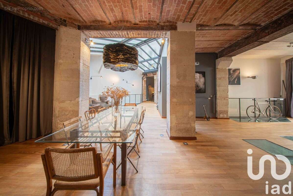 Photo 2 - Commerce à PARIS-5E