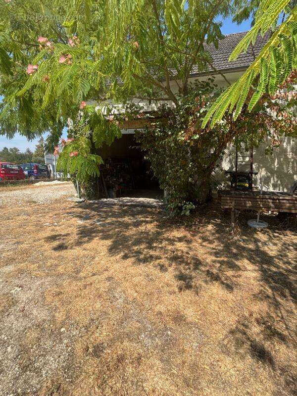 Grange de 74 m2 avec terrain -Coeur de village - photo 8