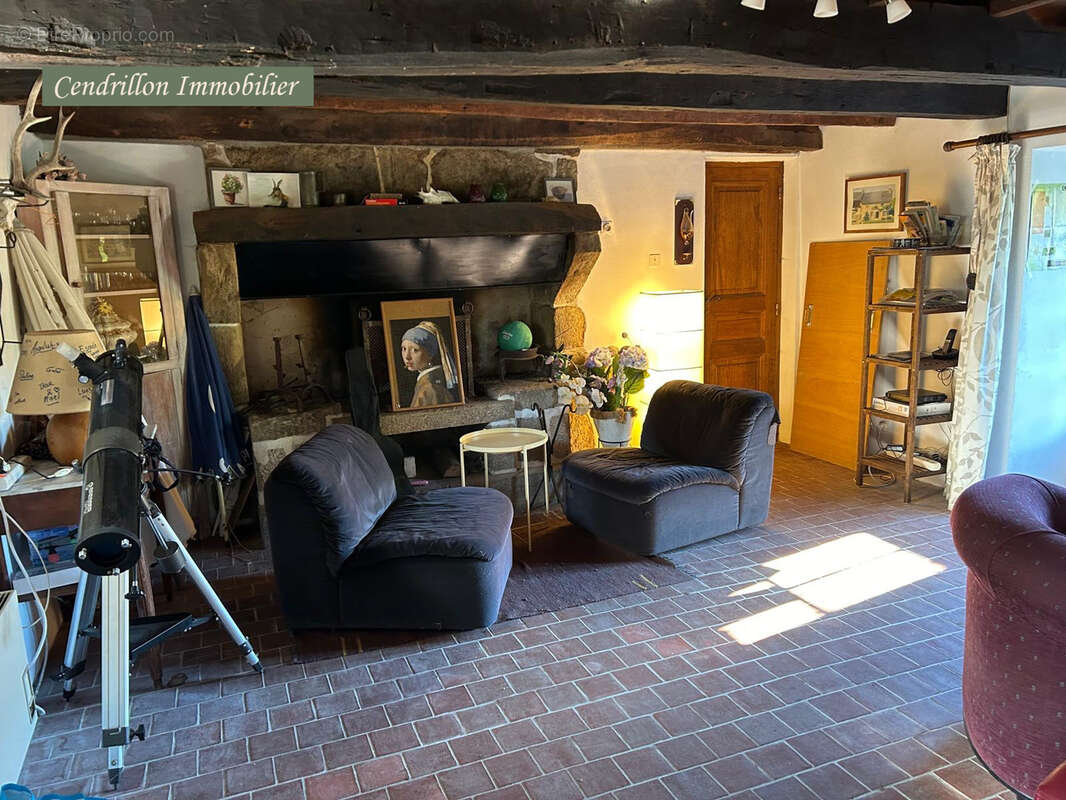 Maison à SAINT-MARTIN-CHATEAU