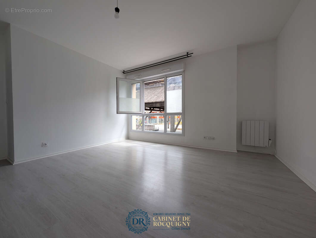 Appartement à SAINT-JEAN-DE-BRAYE
