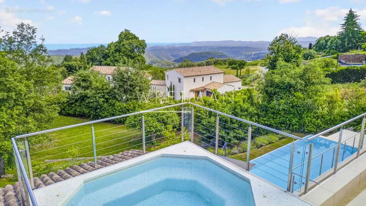 Maison à TOURRETTES-SUR-LOUP