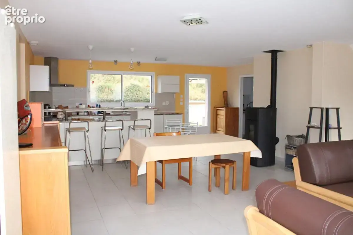 Langogne Maison  5 pièce(s) 172 m2 avec vue dégagée - photo 7