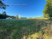 Terrain à ROUFFIGNAC-SAINT-CERNIN-DE-REILHAC