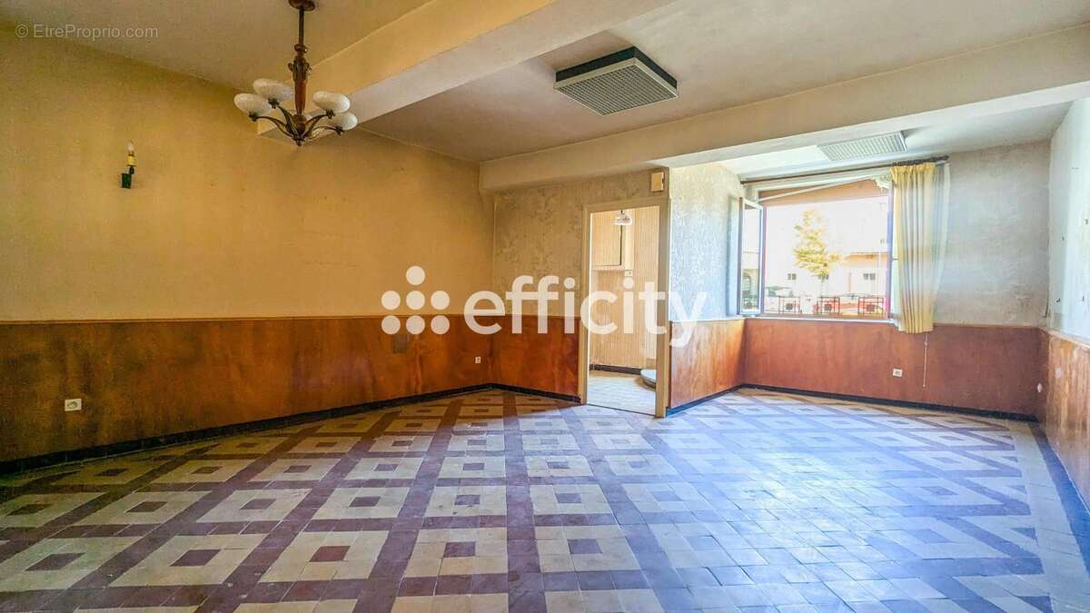 Maison à PONT-DE-VAUX