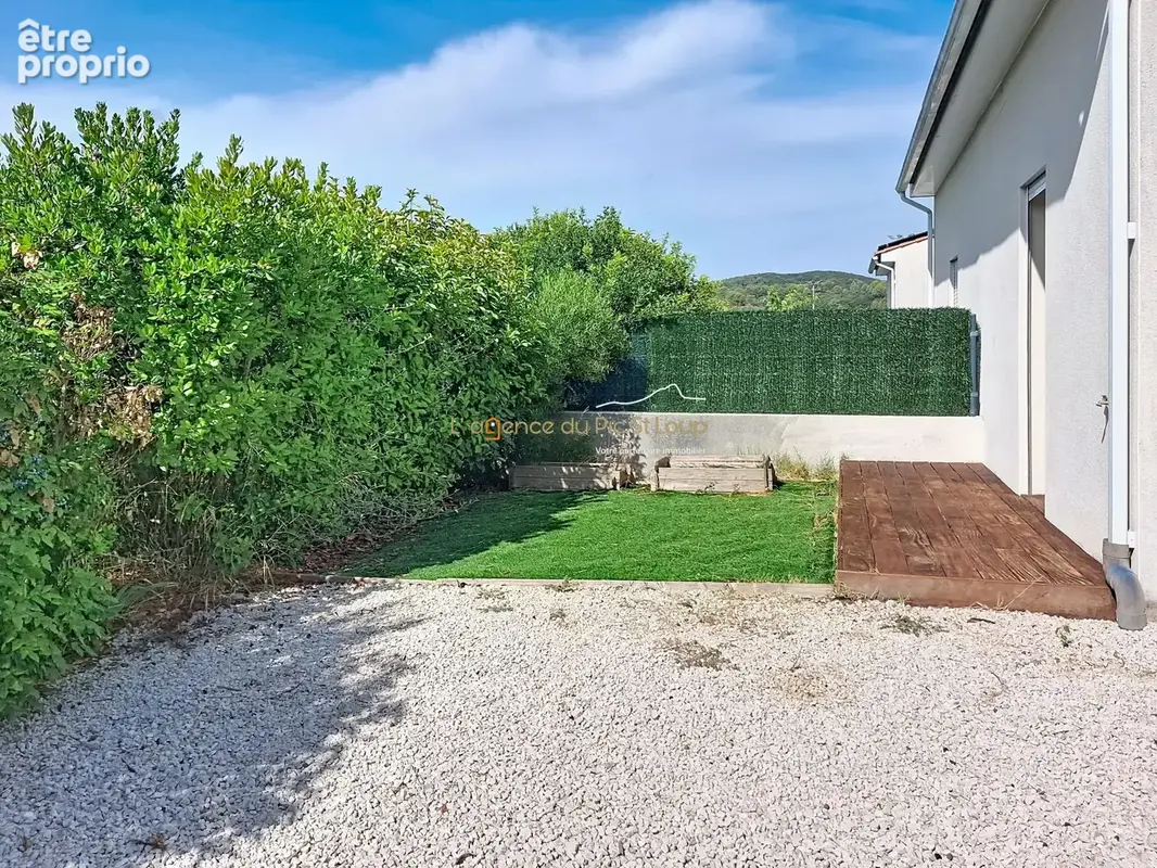 Maison 88 m² à Saint-Mathieu-De-Treviers  - photo 9
