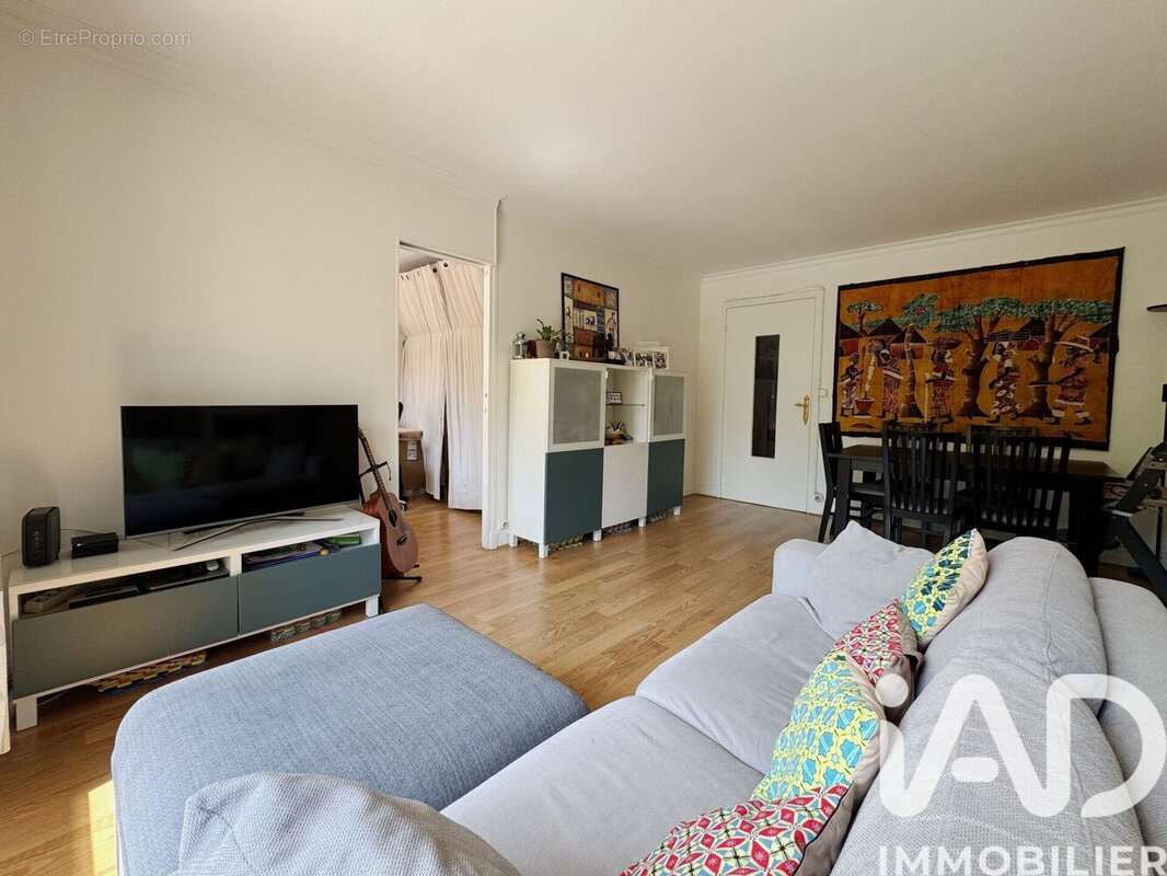 Photo 2 - Appartement à ISSY-LES-MOULINEAUX