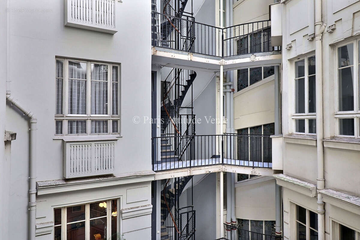 Appartement à PARIS-7E