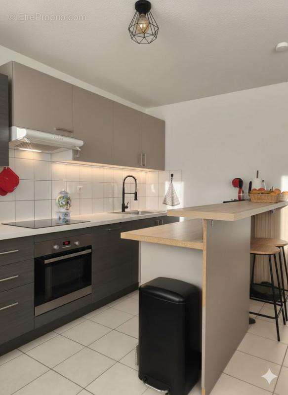 Appartement à BEAUZELLE