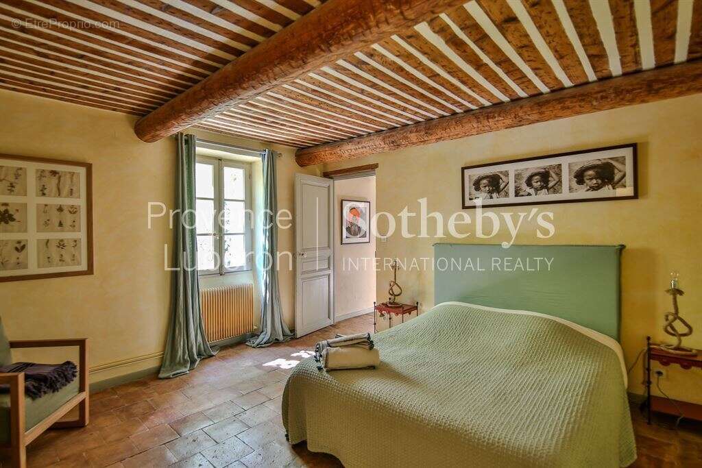 Authentique mas provençal avec piscine - photo 12