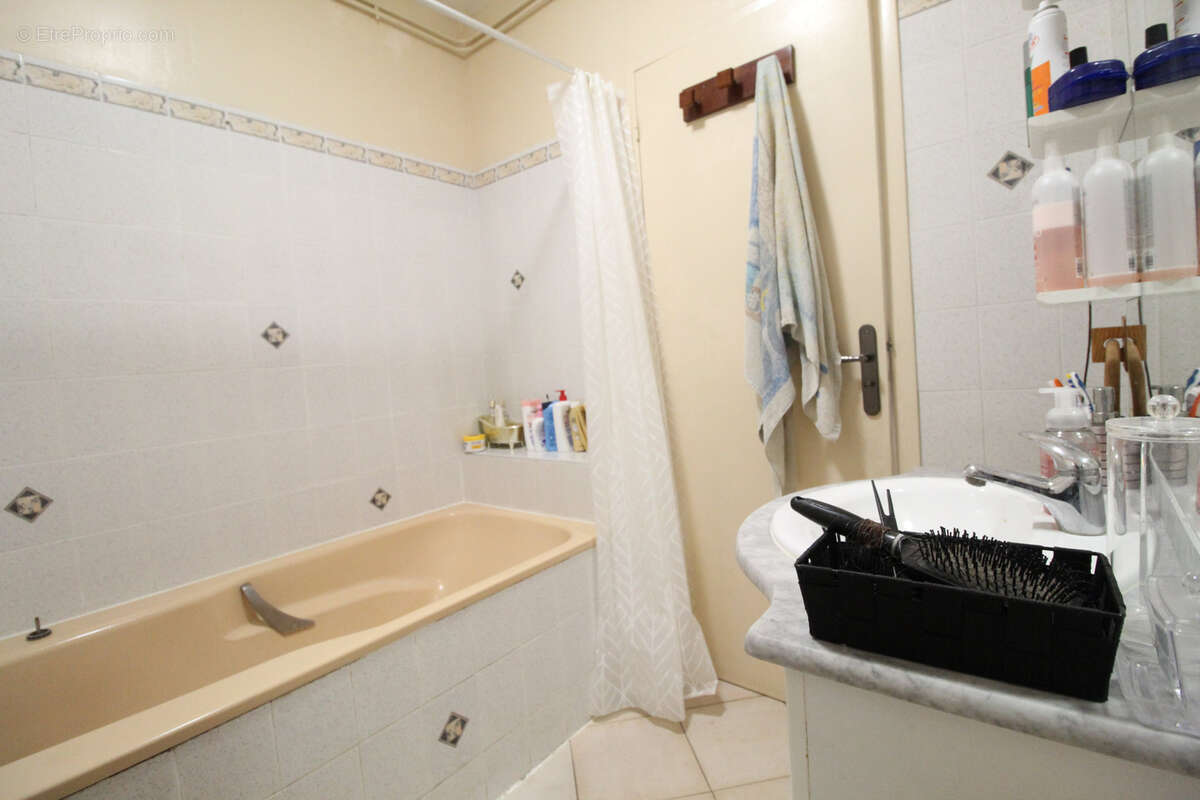 Appartement à SAINT-AFFRIQUE