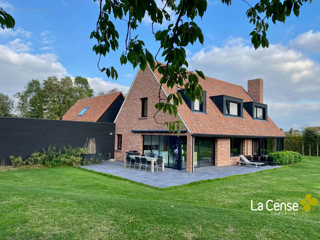 Maison à CAMPHIN-EN-PEVELE