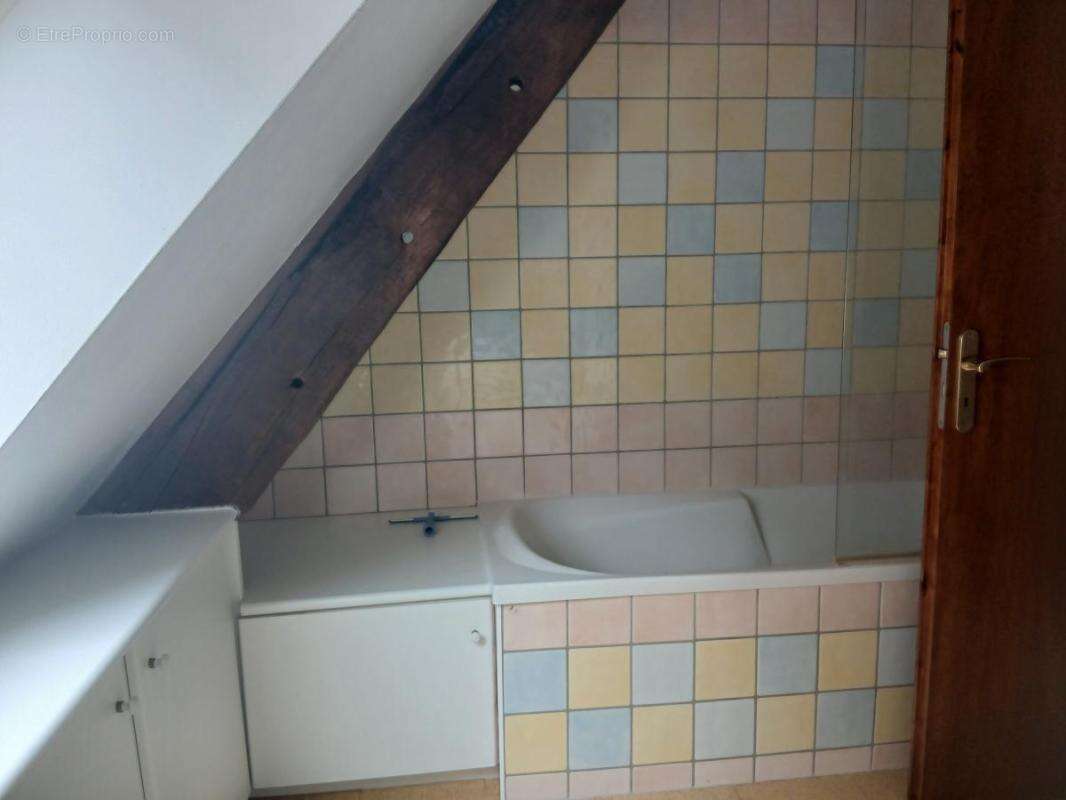 Maison à LOCMALO