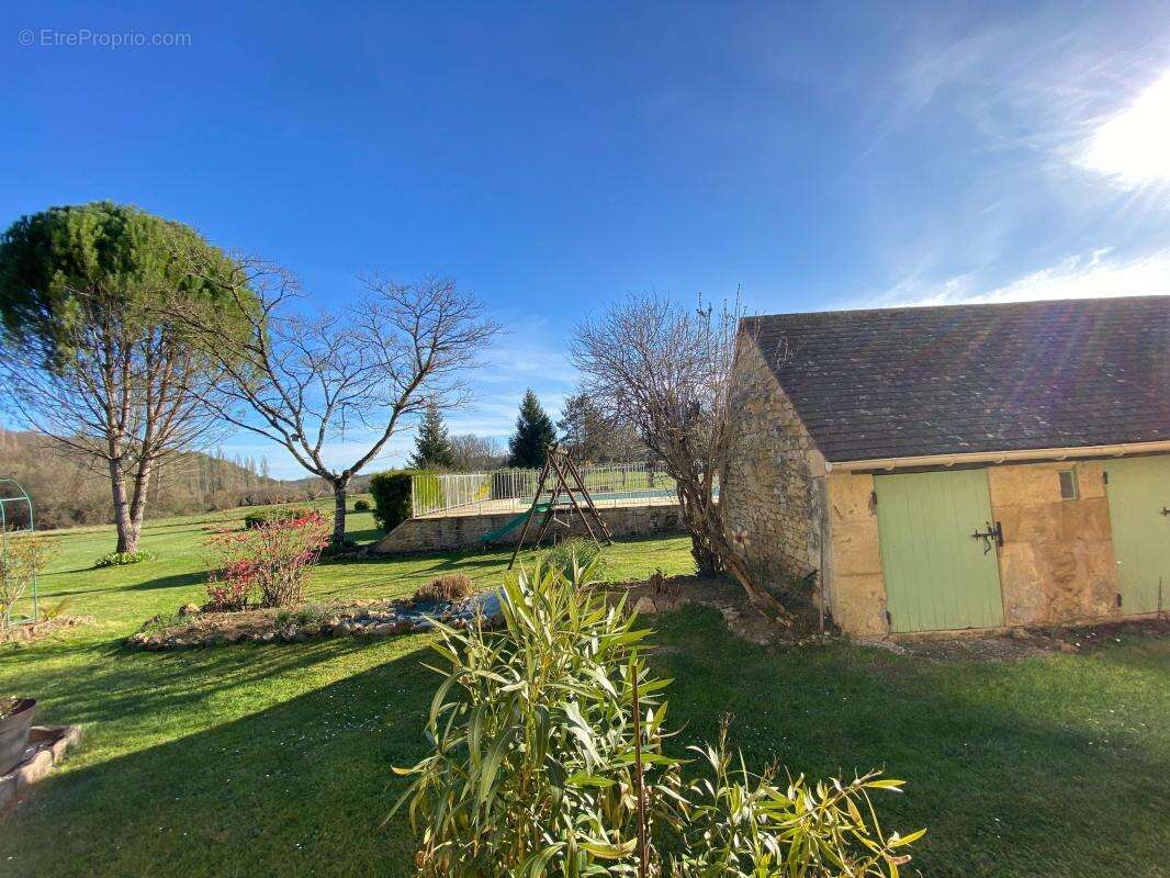 Maison à SAINTE-ALVERE