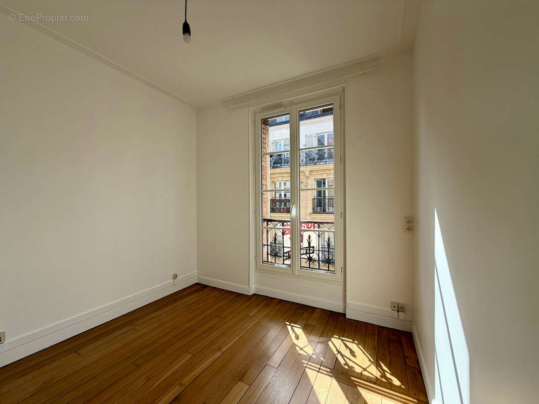 Appartement à PARIS-3E