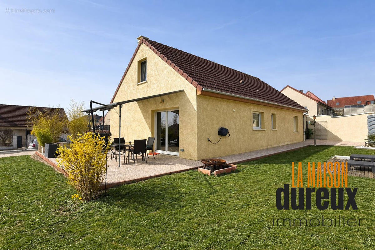 Maison à PONTAILLER-SUR-SAONE