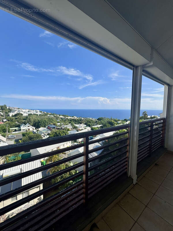 Appartement à LES AVIRONS