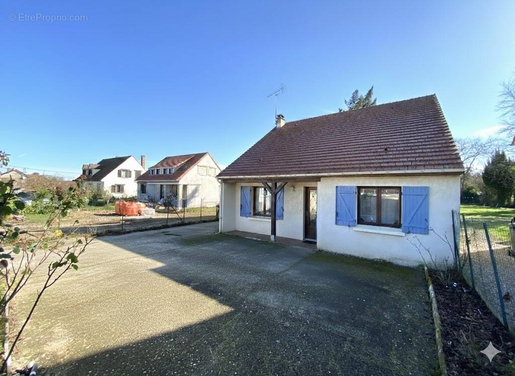 Maison à ROSNY-SUR-SEINE