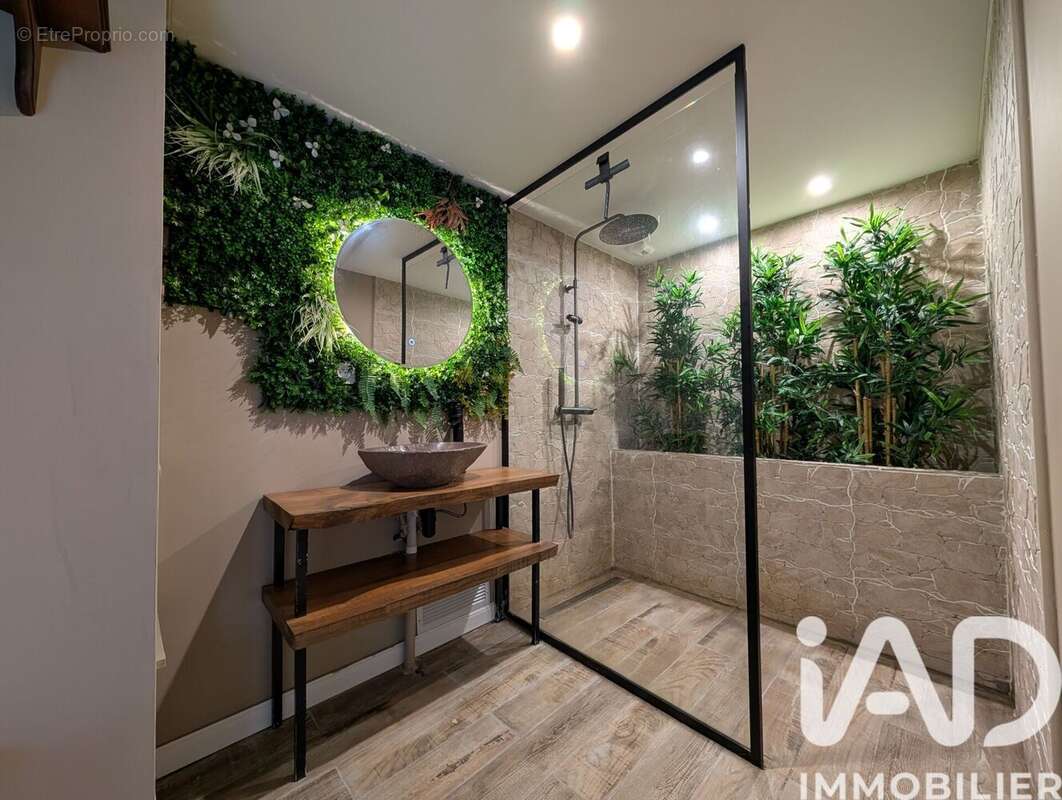 Photo 9 - Appartement à SAINT-LOUIS-DE-MONTFERRAND