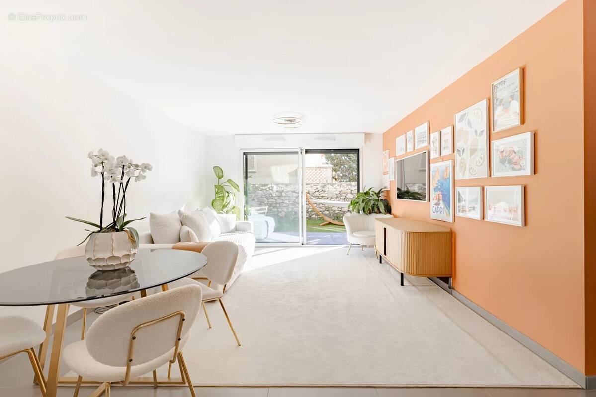 Appartement à BEAUSOLEIL